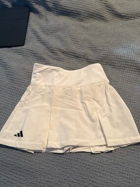 Girls’ Adidas White Pleated Tennis Skort w/ built in shorts